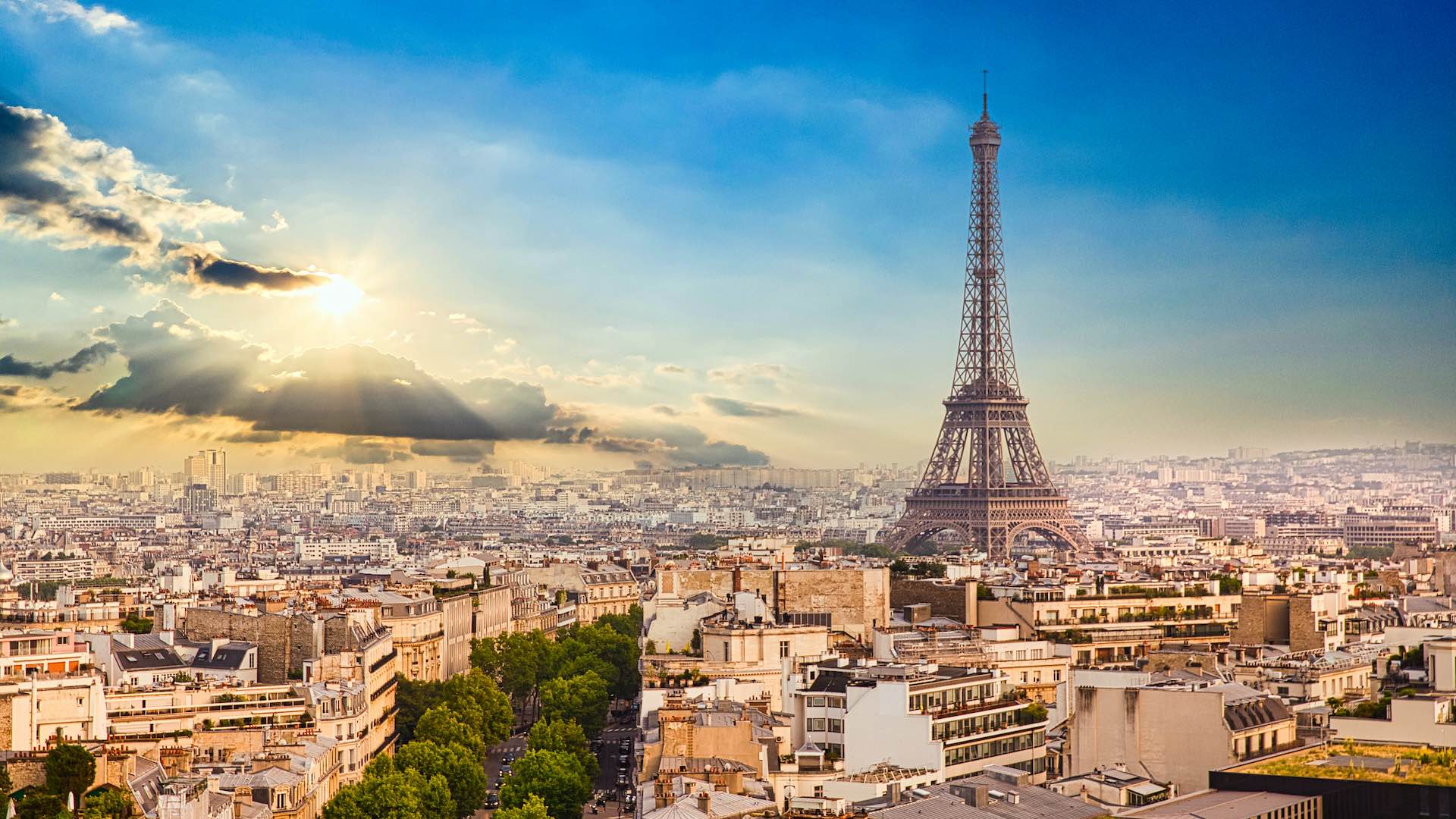 Eiffel Tower in Paris Skyline at Dawn